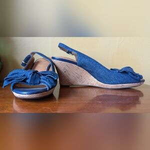 Clarks Artisan Bendables Denim Bow Open Peep Toe Wedge Cork Heels Shoes Not Worn
